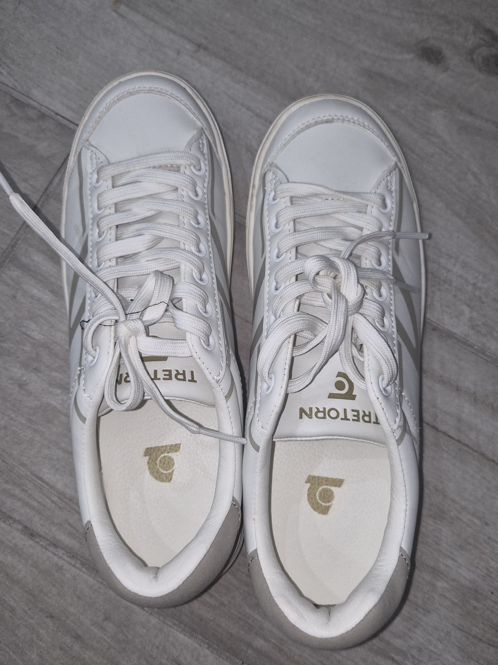 Tretorn White Sneakers with Beige Accent